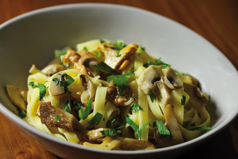 TAGLIATELLES  FORESTIERE VEGETARIENNE